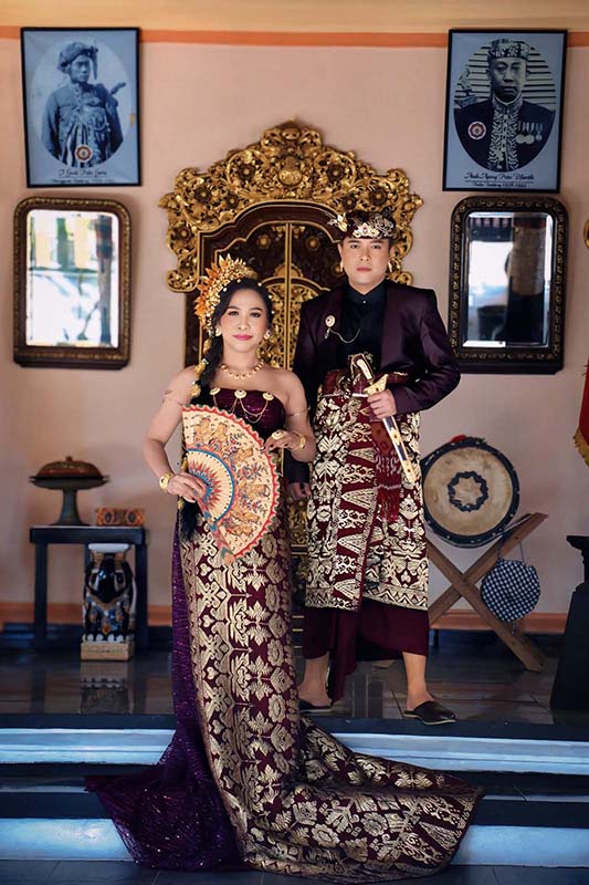 Pawiwahan Sutra & Novi